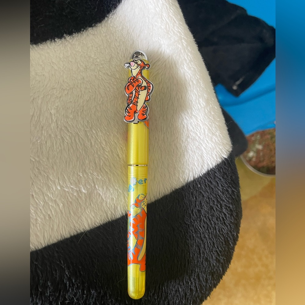 New Disney Tiger Winnie the Pooh. Pen